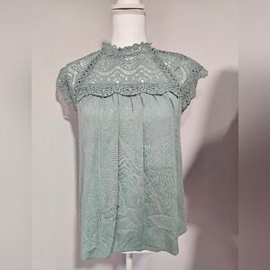 Entro Chic High Neck Lace Top Blouse Soft Green Color Women's Size Small